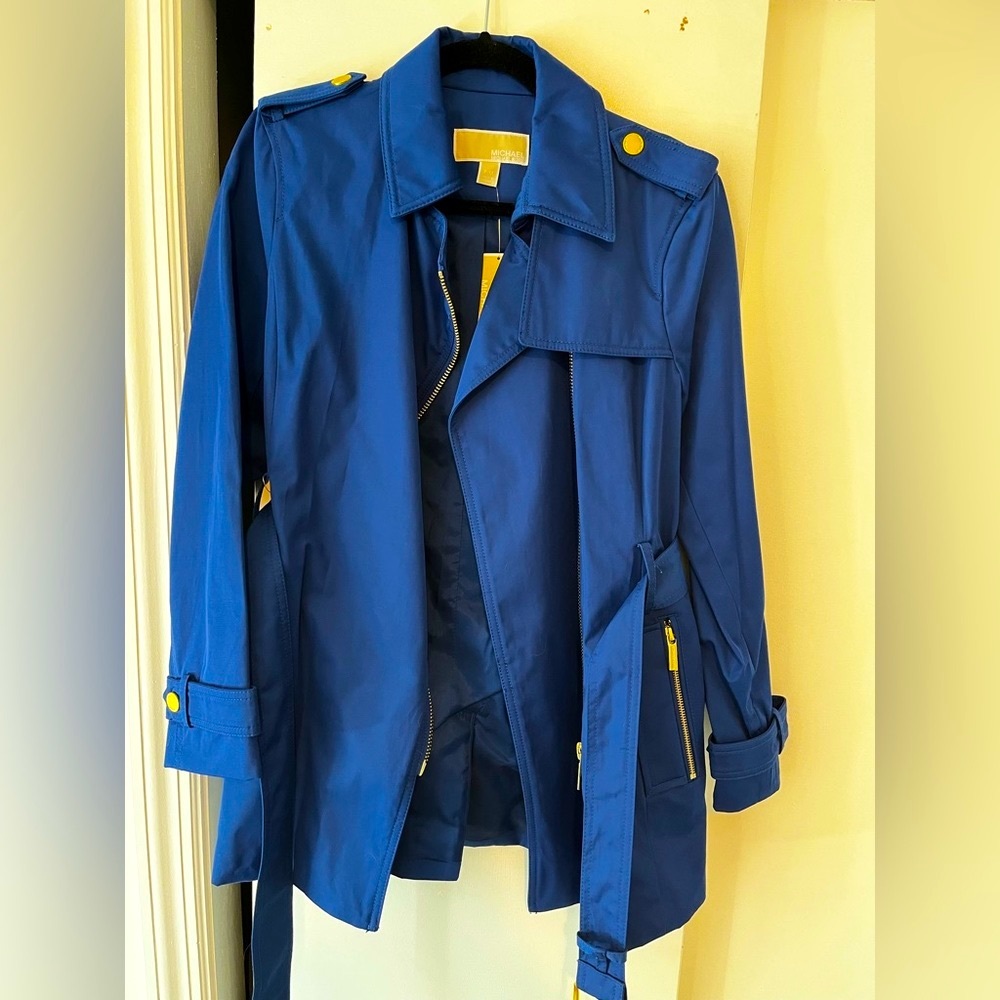 Michael Kors women trench coat in size Medium